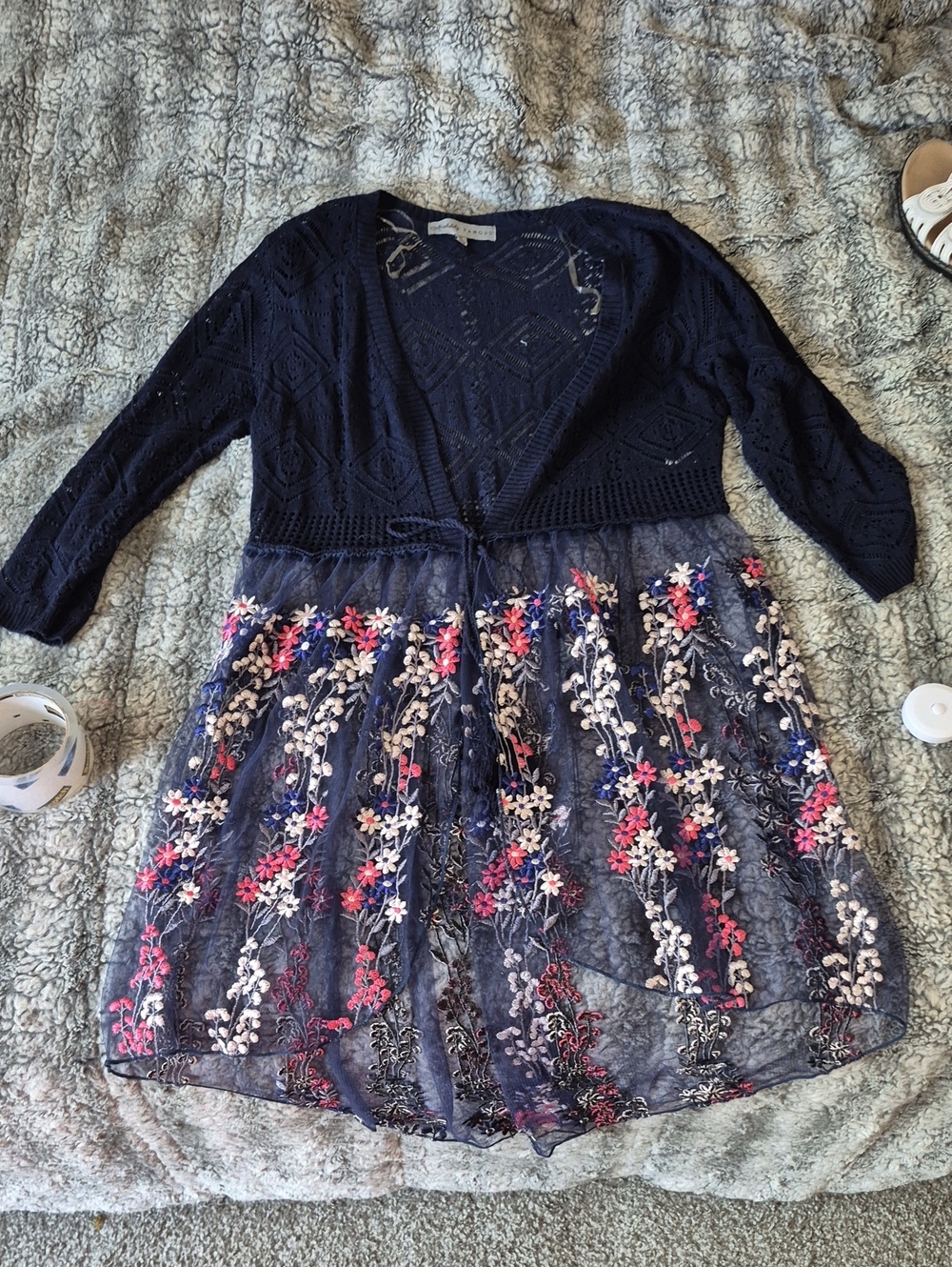 Absolutely Famous 🖤 Navy Floral Embroidered Cardigan (893)